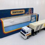 Matchbox CY-25 DAF 3300 Space Container Truck - PIRELLI fotó