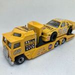 Matchbox Racing Convoy Kenworth Cabover + Chevy Lumina DE WALT fotó