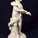 ANTIK NÁPOLYI OLASZ PORCELÁN FIGURA : PUTTÓ PENGETŐS HANGSZERREL ! fotó