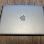 MacBook Pro - Late 2011, 240 GB SSD, 13", i7, 8 GB. fotó