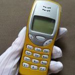 Nokia 3210 - független - sárga fotó