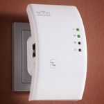 Wireless-N Wifi jelerősítő / 2.4Ghz, hatótávnövelő fotó