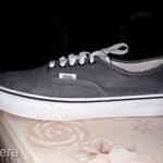 Végkiárúsítás ! Vans vászon tornacipő 41' fotó