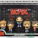 10cmes Funko POP Moments 02 DLX ACDC In Concert 5 figurás, színpad hátteres díszdoboz: Brian Johnson fotó