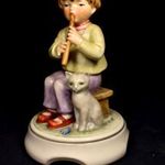 FURULYÁZÓ FIÚ CICÁVAL ... GOEBEL ! NÉMET PORCELÁN FIGURA X fotó