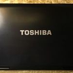 TOSHIBA SATELLITE L40-14H LAPTOP + SAJÁT GYÁRI ADAPTER TÖLTŐ fotó