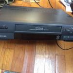 samsung retro video magnó képmagnó gyűri a szalagot hibás vhs nosztalgia készülék fotó