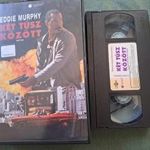 3 db Eddie Murphy film VHS-en: Két túsz között, Dr. Dolittle, A szentfazék, Két túsz között fotó