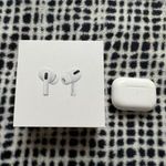 Apple Airpods Pro 1. generációs fotó