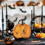 Halloween-i tök dekoráció - 16, 5 cm - narancs, pókhálós - habszivacs fotó