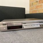 Yamaha CDX-880 felsőkategóriás CD lejátszó titán színben!!! fotó