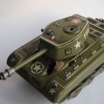 GAMA T99 tank hiányos német vintage bádog játék fotó