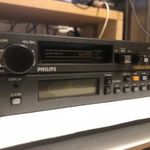 Philips 914 (AC914) veterán old timer retro autórádió 1985-ből (tesztelt, működik!) fotó