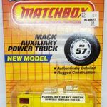 Matchbox MB57 Mack Auxiliary Power truck tűzoltóautó bontatlan bliszterben fotó