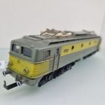 A265 H0 1: 87 Piko NS 1139 vasútmodell villanymozdony – hiányos áramszedők fotó