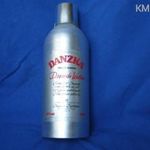 Danzka vodka of Denmark 1987 körül gyártott íves feliratos, 1 l-es. Gyűjteményből. fotó