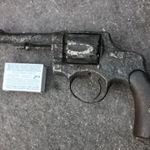 Amerikai II.vh Smith Wesson revolver pisztoly magyar előkerülés papírral 1 ft? fotó