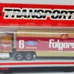 Matchbox CY109 Super Star Transporters "Folgers Racing Team" kamion bontatlan dobozában fotó