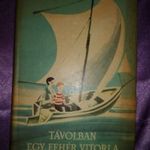 1345_Távolban egy fehér vitorla fotó