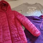 146 -os 3 db csomag pink kabát dzseki, H&M pulóver pulcsi, Decathlon Quechua puha polár melegítő fotó