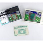 1J927 Gakken LCD Card Game - Soccer quartz kvarcjáték eredeti dobozában fotó