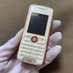 Sony Ericsson W200i + MDS 60 hangszóró - független fotó