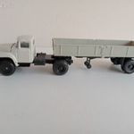 Retro szovjet ZIL nyerges vontató ZIL 130V1 ODAZ 885 fotó