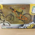 Mountain Bike Modell 1: 10 méretarány Narancssárga teljesen új állapot. fotó