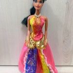 Disney retro Esmeralda barbie baba fotó