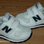 New Balance 584 bébi uniszex edzőcipő 22.5 fotó