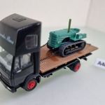 A405 H0 1: 87 Herpa Mercedes + Wiking Hanomag traktor szállítás jelenet fotó