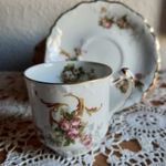 Limoges francia porcelán kávéscsésze aljával, virágmintás dekorral, XX.szd első feléből fotó