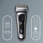 Braun 8467cc Wet&Dry borotva 5 az 1-ben SmartCare tisztító- és töltőegységgel és utazótokkal fotó