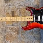 Fender Player Stratocaster HSS Pluss Top fotó