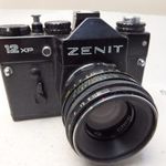 ZENIT 12 xp RÉGI FÉNYKÉPEZŐGÉP VÁZ RETRO ZENIT HELIOS MC 44 MM OBJEKTíV JÓ ÁLLAPOTBAN fotó