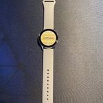 Samsung Watch Active 2 okosóra 40mm szürke szíjjal fotó