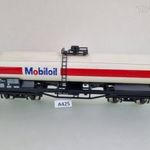 A425 H0 1: 87 Lima no. 2903 MobilOil forgóvázas olajszállító (benzin száll.) fotó