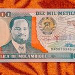 1991 -es MOZAMBIQUE- 10.000 Meticais vízjeles fémszálas bankó UV aktivitással!!! (L2661) fotó