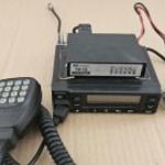 Kenwood TK-880 VHF/UHF rádió kézibeszélővel fotó