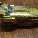 HOT WHEELS STAR WARS C-3PO VOLKSWAGEN BUS fotó