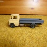 H0 1: 87 Wiking Mercedes Benz platós kis teherautó , vasútmodell fotó