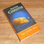 Agatha Christie: Egy marék rozs -Európa kiadó 2005 fotó