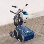 MINT AZ ÚJ!!! FÉLÁRON!!! Zodiac 4WD medence tisztító robot automata fotó