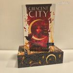 Föld és vér háza - RITKA, ÚJ - Sarah J. Maas: Crescent City fotó