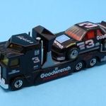 Matchbox. Khenworth Cabover Racing Transporter & Chevrolet. fotó