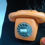 Retro Narancssárga Tárcsás Telefon fotó