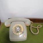 Retro tárcsás telefon fotó