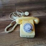 Mechanikai Művek retro tárcsás telefon fotó