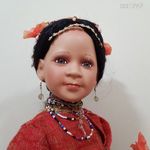 Indira, jelzett porcelán baba fotó