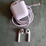 Apple Air Pods 2, használt-megkímélt.. fotó